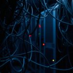 Jakie są zagrożenia w internecie? Przewodnik po niebezpieczeństwach